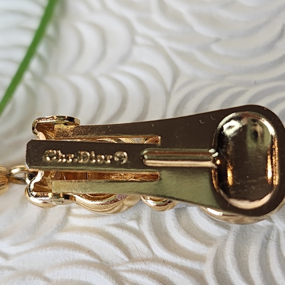 Christian Dior Vintage Clip-On Faux Pearl Drop Earrings - Picture 13 of 16